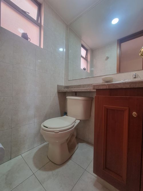 Casa de 4 alcobas en venta en Las Villas, Bogotá, 822 m² · foto 9 de 24