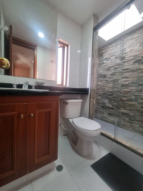 Casa de 4 alcobas en venta en Las Villas, Bogotá, 822 m² · foto 21 de 24
