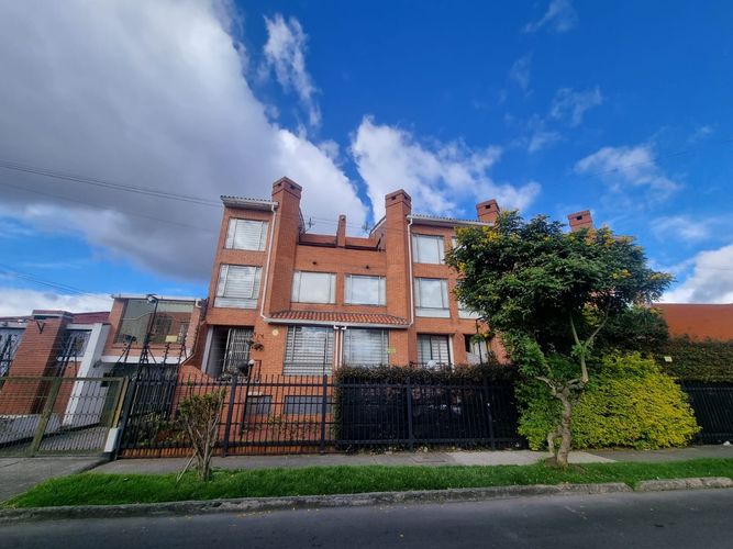 Casa de 4 alcobas en venta en Las Villas, Bogotá, 822 m² · foto 22 de 24
