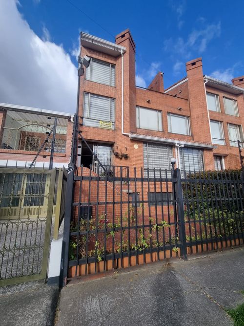 Casa de 4 alcobas en venta en Las Villas, Bogotá, 822 m² · foto 24 de 24
