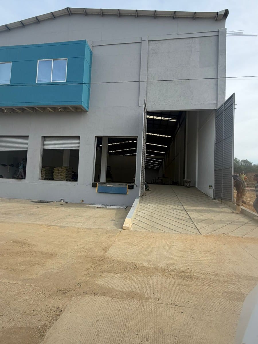 Warehouse for rent in Mamonal, Cartagena