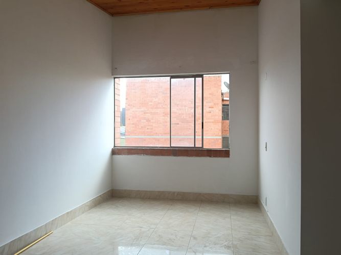 Apartamento de 3 alcobas en venta en Britalia, Bogotá, 56 m² · foto 3 de 16
