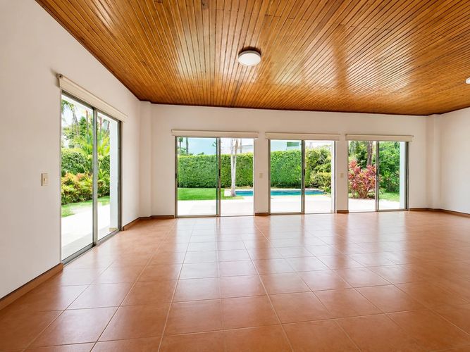 Casa de 5 alcobas en venta en Saman De La Rivera, Villavicencio, 1100 m² · foto 8 de 24