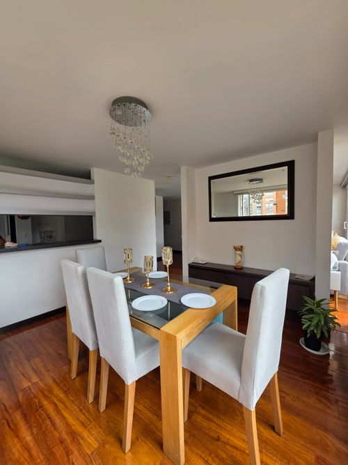 Apartamento de 3 alcobas en venta en La Felicidad, Bogotá, 147 m² · foto 9 de 24