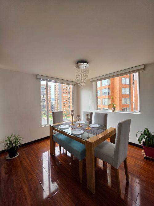 Apartamento de 3 alcobas en venta en La Felicidad, Bogotá, 147 m² · foto 10 de 24