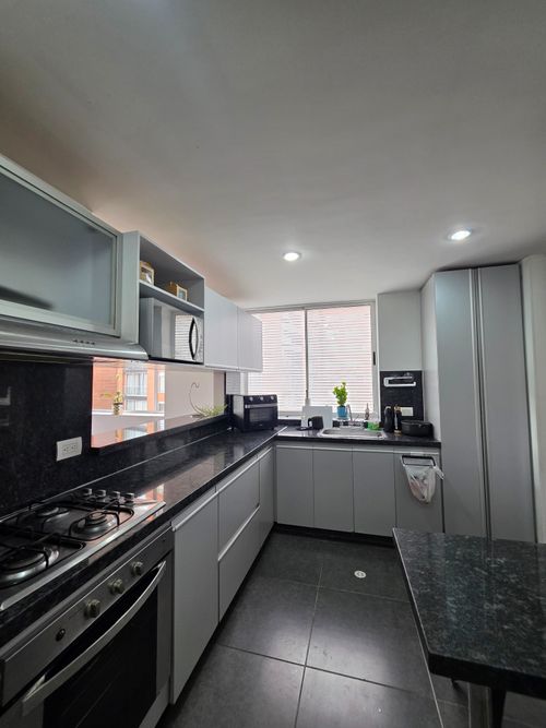 Apartamento de 3 alcobas en venta en La Felicidad, Bogotá, 147 m² · foto 11 de 24