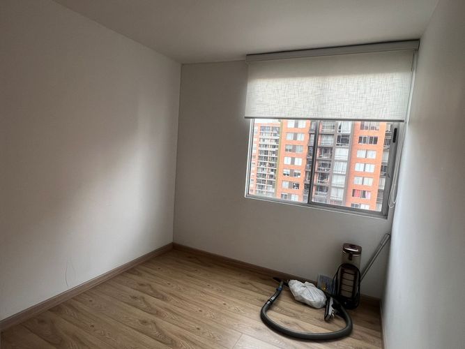 Apartamento de 3 alcobas en venta en La Felicidad, Bogotá, 70 m² · foto 11 de 24