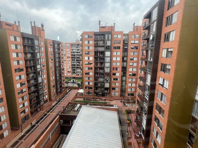 Apartamento de 3 alcobas en venta en La Felicidad, Bogotá, 70 m² · foto 24 de 24
