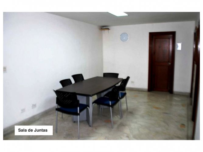 Casa de 6 alcobas en venta en La Flora, Cali, 320 m² · foto 15 de 24