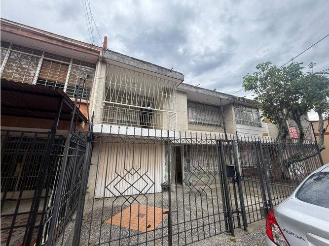 Casa de 4 alcobas en venta en San Fernando Nuevo, Cali, 290 m² · foto 2 de 21