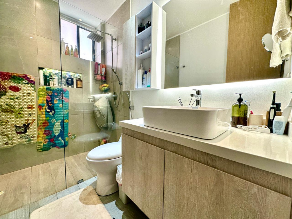 Apartamento en venta en La Carolina, Bogotá · foto 9 de 17