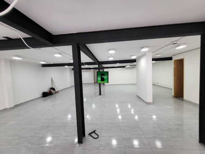 Local en arriendo en Las Acacias, Medellín, 180 m² · foto 7 de 21