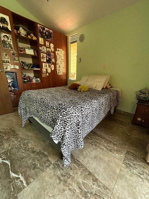 Casa de 5 alcobas en venta en El Castillo, Jamundí, 240 m² · foto 23 de 24