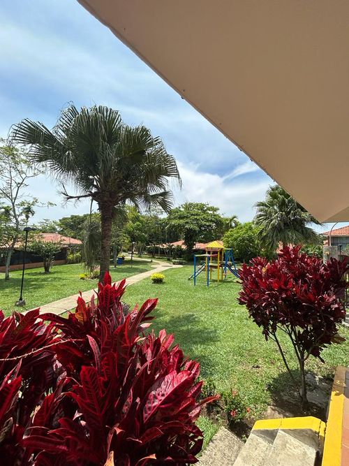 Casa de 5 alcobas en venta en El Castillo, Jamundí, 240 m² · foto 10 de 24