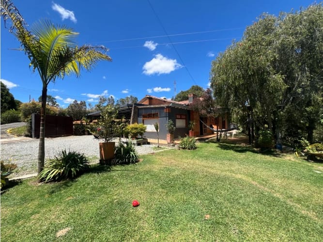 Casa de 3 alcobas en venta en Escobero, Envigado, 160 m² · foto 3 de 17
