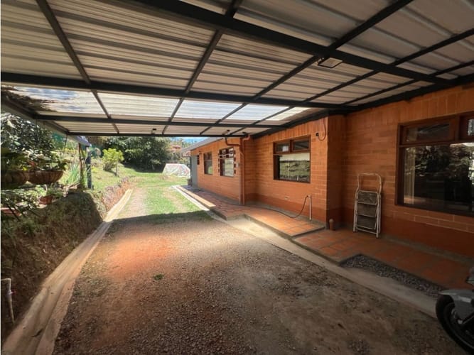 Casa de 3 alcobas en venta en Escobero, Envigado, 160 m² · foto 14 de 17
