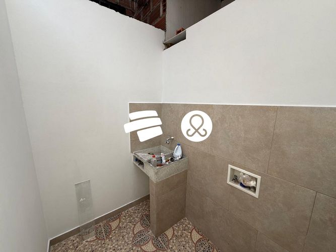 Casa de 2 alcobas en venta en Villa Flora, Medellín, 36 m² · foto 9 de 15