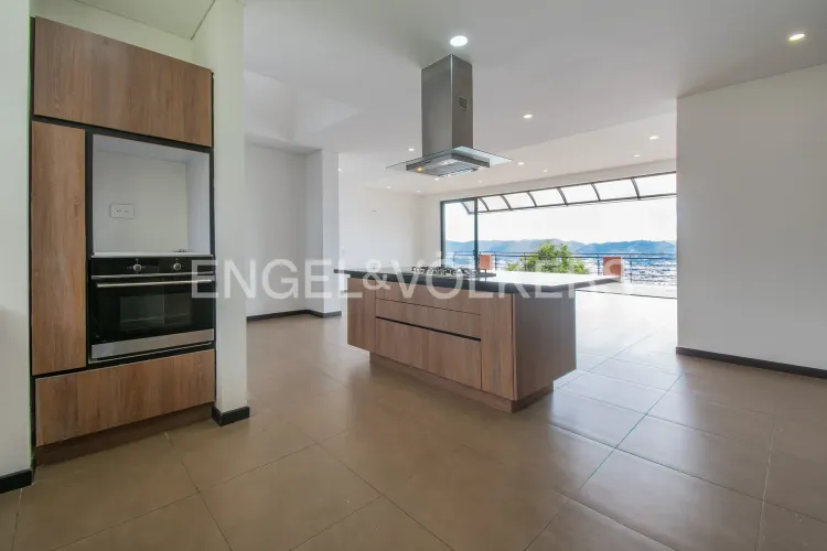 Casa de 4 alcobas en venta en Yerbabuena, Chía, 482 m² · foto 6 de 16