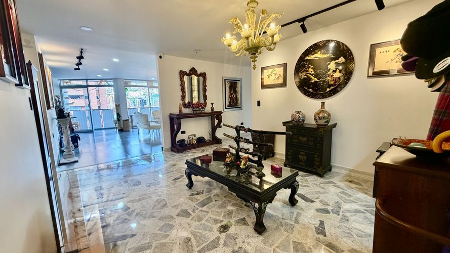 Apartamento de 5 alcobas en venta en La Candelaria, Medellín, 288 m² · foto 9 de 24