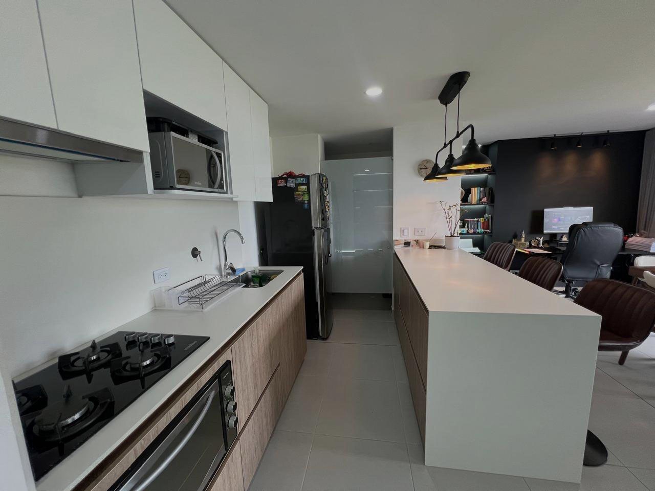 Apartamento en venta en Entreamigos, Sabaneta · foto 2 de 13
