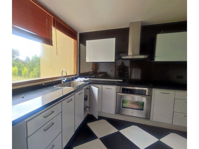 Casa de 4 alcobas en venta en Yerbabuena, Chía, 327 m² · foto 18 de 24