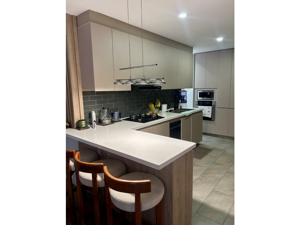 Apartamento en venta en Santa Barbara, Bogotá · foto 2 de 12