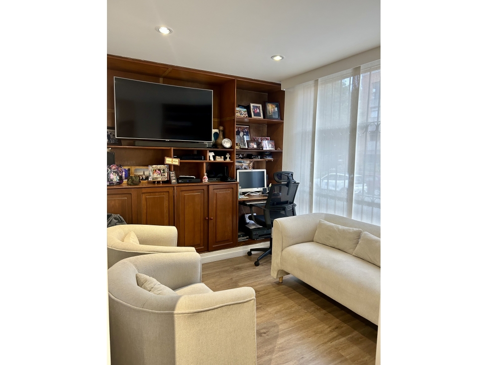 Apartamento en venta en Santa Barbara, Bogotá · foto 8 de 12