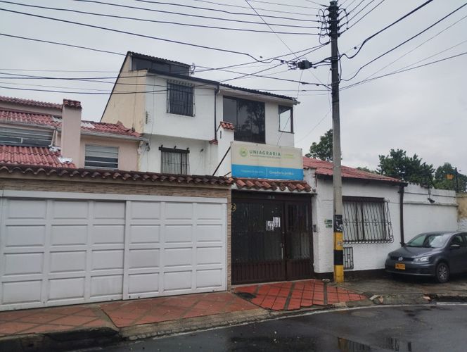 Casa de 5 alcobas en venta en Villa Del Prado, Bogotá, 141 m² · foto 4 de 15