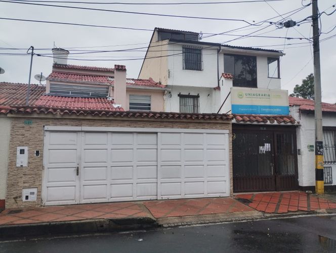 Casa de 5 alcobas en venta en Villa Del Prado, Bogotá, 141 m² · foto 5 de 15