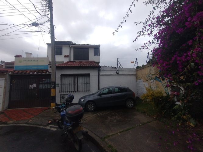 Casa de 5 alcobas en venta en Villa Del Prado, Bogotá, 141 m² · foto 9 de 15