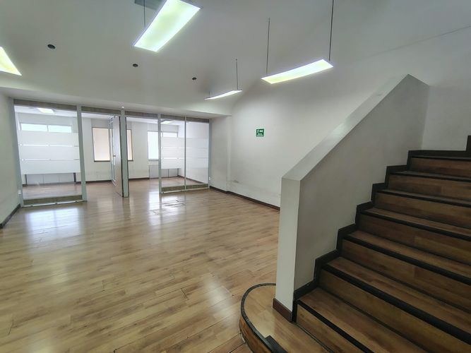 Oficina en arriendo en El Poblado, Medellín, 138 m² · foto 12 de 17