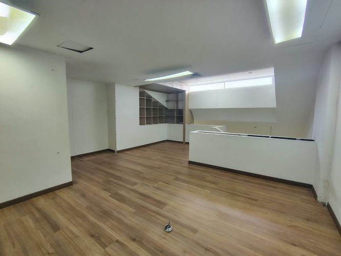 Oficina en arriendo en El Poblado, Medellín, 138 m² · foto 8 de 17