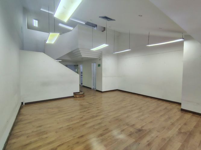 Oficina en arriendo en El Poblado, Medellín, 138 m² · foto 10 de 17
