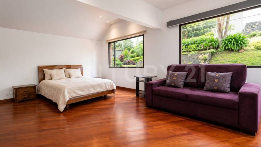Casa de 3 alcobas en venta en San Jose De Bavaria, Bogotá, 350 m² · foto 16 de 21