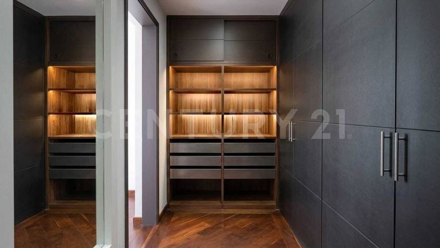 Casa de 3 alcobas en venta en San Jose De Bavaria, Bogotá, 350 m² · foto 18 de 21