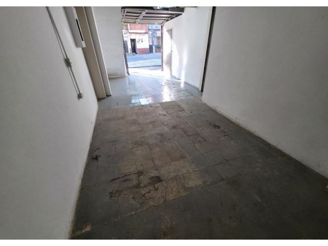 Bodega en arriendo en El Salvador, Medellín, 70 m² · foto 2 de 8