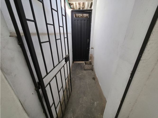 Bodega en arriendo en El Salvador, Medellín, 70 m² · foto 7 de 8