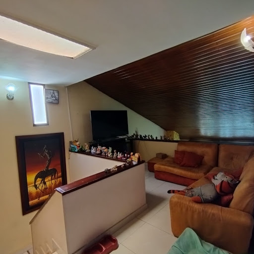 Casa en venta en Mandalay, Bogotá · foto 8 de 17