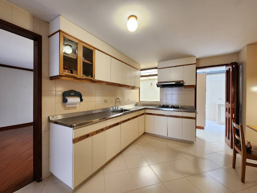 Apartamento en venta en Santa Barbara Central, Bogotá · foto 7 de 24