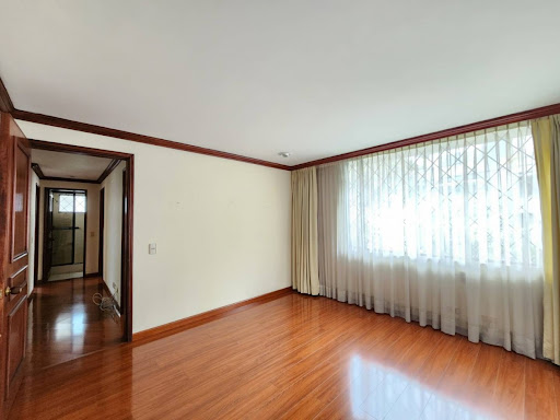 Apartamento en venta en Santa Barbara Central, Bogotá · foto 13 de 24