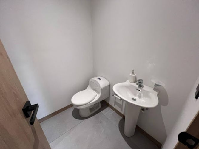 Apartamento de 2 alcobas en arriendo en Loma Del Campestre, Medellín, 204 m² · foto 10 de 24