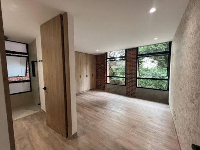 Apartamento de 2 alcobas en arriendo en Loma Del Campestre, Medellín, 204 m² · foto 19 de 24