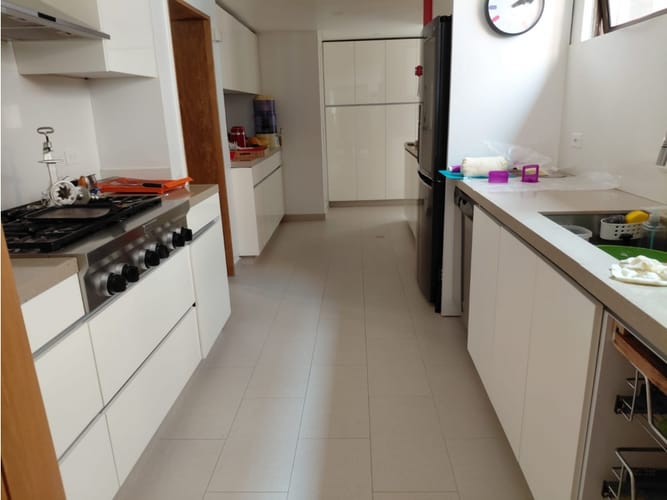 Apartamento de 3 alcobas en venta en La Cabrera, Bogotá, 237 m² · foto 7 de 20