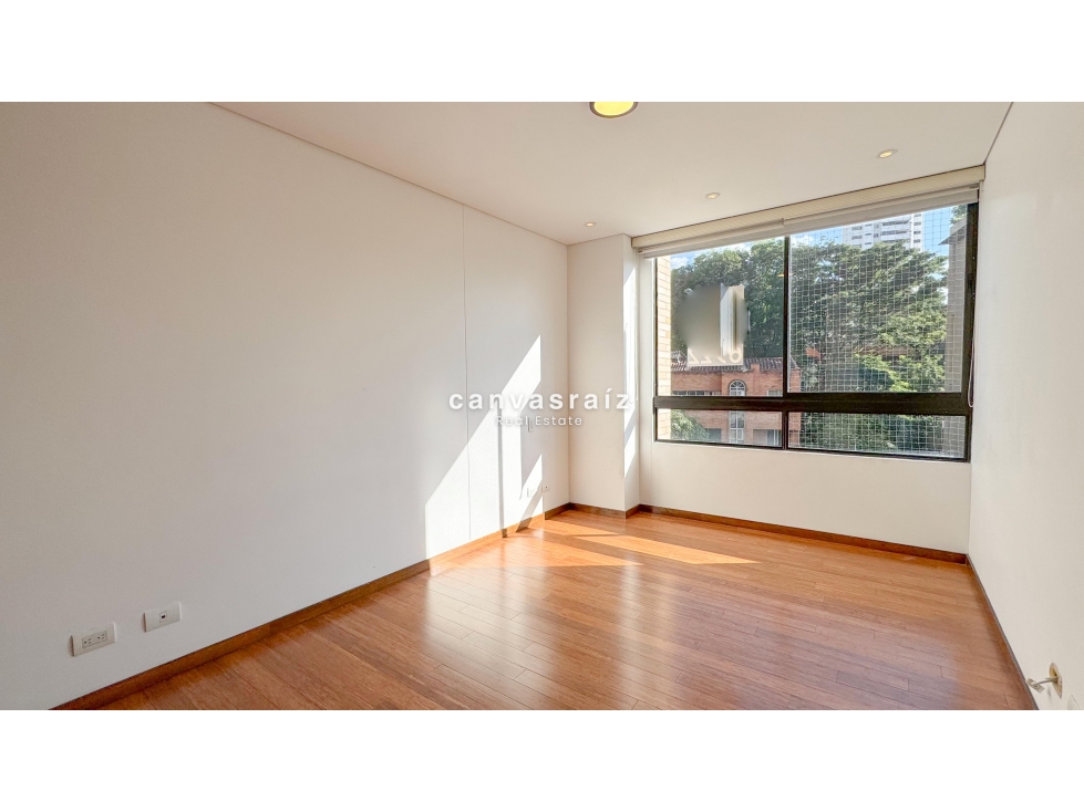 Apartamento en venta en El Poblado, Medellín · foto 5 de 8