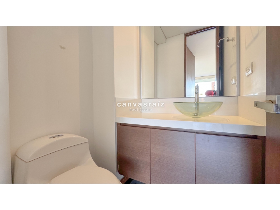 Apartamento en venta en El Poblado, Medellín · foto 7 de 8