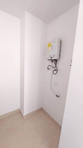 Apartamento de 3 alcobas en arriendo en Loma De Los Bernal, Medellín, 90 m² · foto 7 de 21