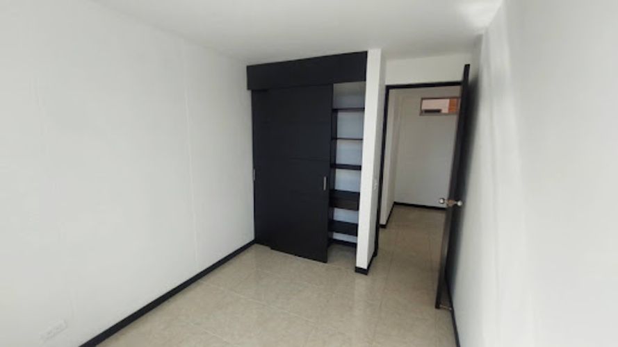 Apartamento de 3 alcobas en arriendo en Loma De Los Bernal, Medellín, 90 m² · foto 15 de 21