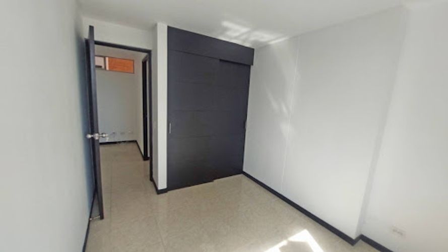 Apartamento de 3 alcobas en arriendo en Loma De Los Bernal, Medellín, 90 m² · foto 17 de 21