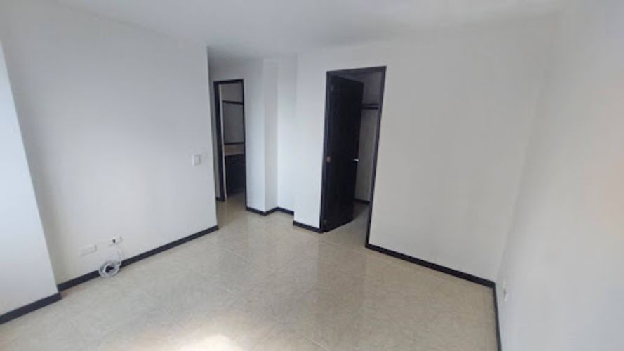 Apartamento de 3 alcobas en arriendo en Loma De Los Bernal, Medellín, 90 m² · foto 19 de 21