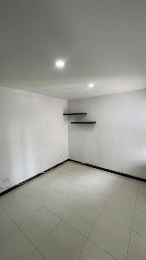 Apartamento de 3 alcobas en arriendo en Calasanz, Medellín, 52 m² · foto 8 de 18